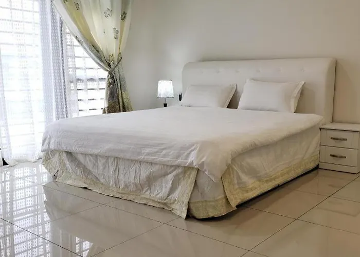 S Rose Hotel