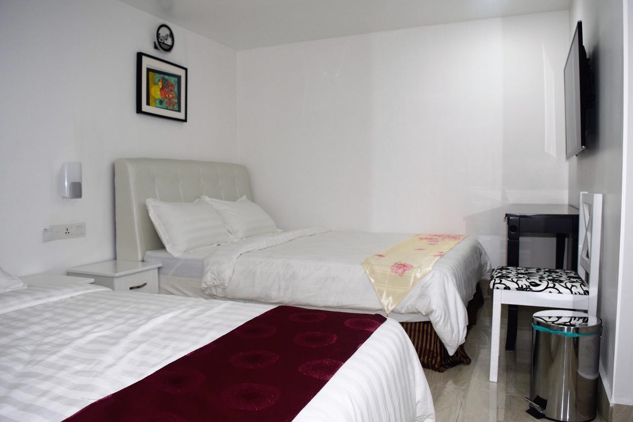 S Rose Hotel 2*